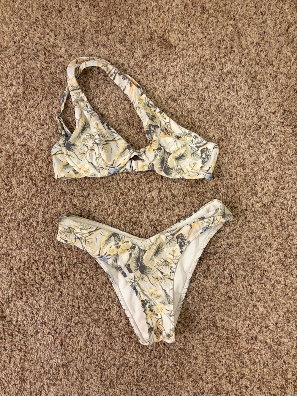 Abercrombie Underwire Bikini Set